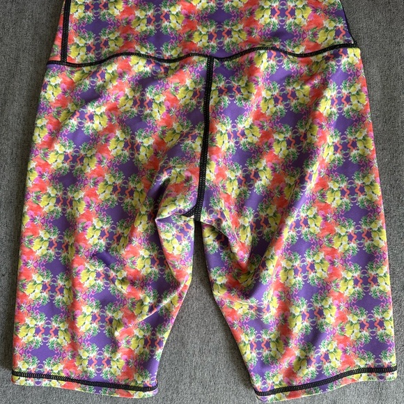 Spacejungle wildflower bike shorts- medium - Picture 3 of 6